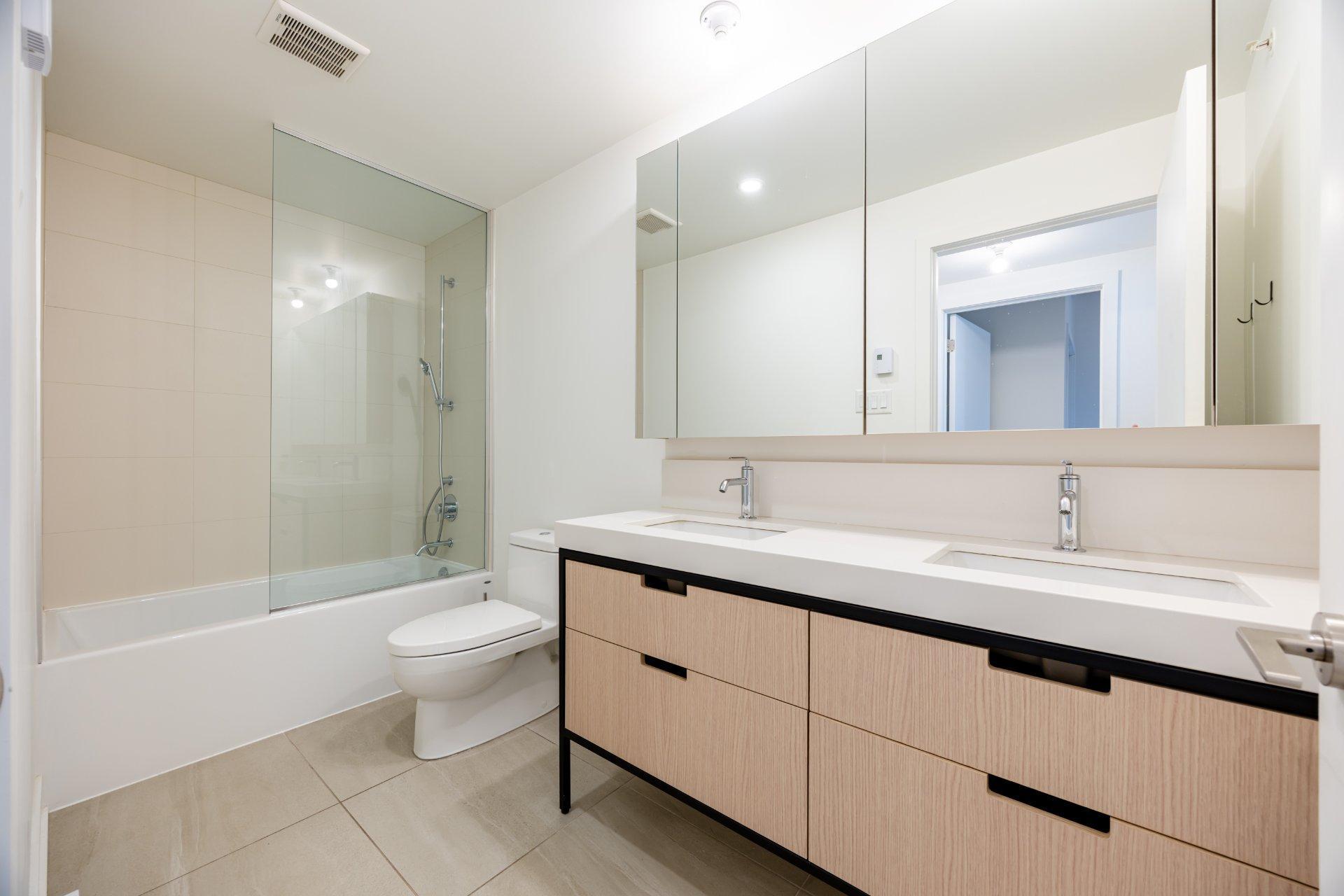 









60


Rue de l'Éclipse

, 1612,
Brossard,




QC
J4Z0T8

