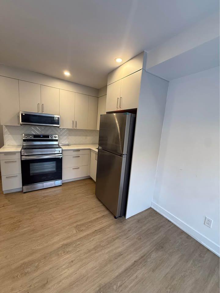 









7535


Boul. de l'Acadie

, 2,
Montréal (Villeray/Saint-Michel/Parc-Extension),




QC
H3N2V8

