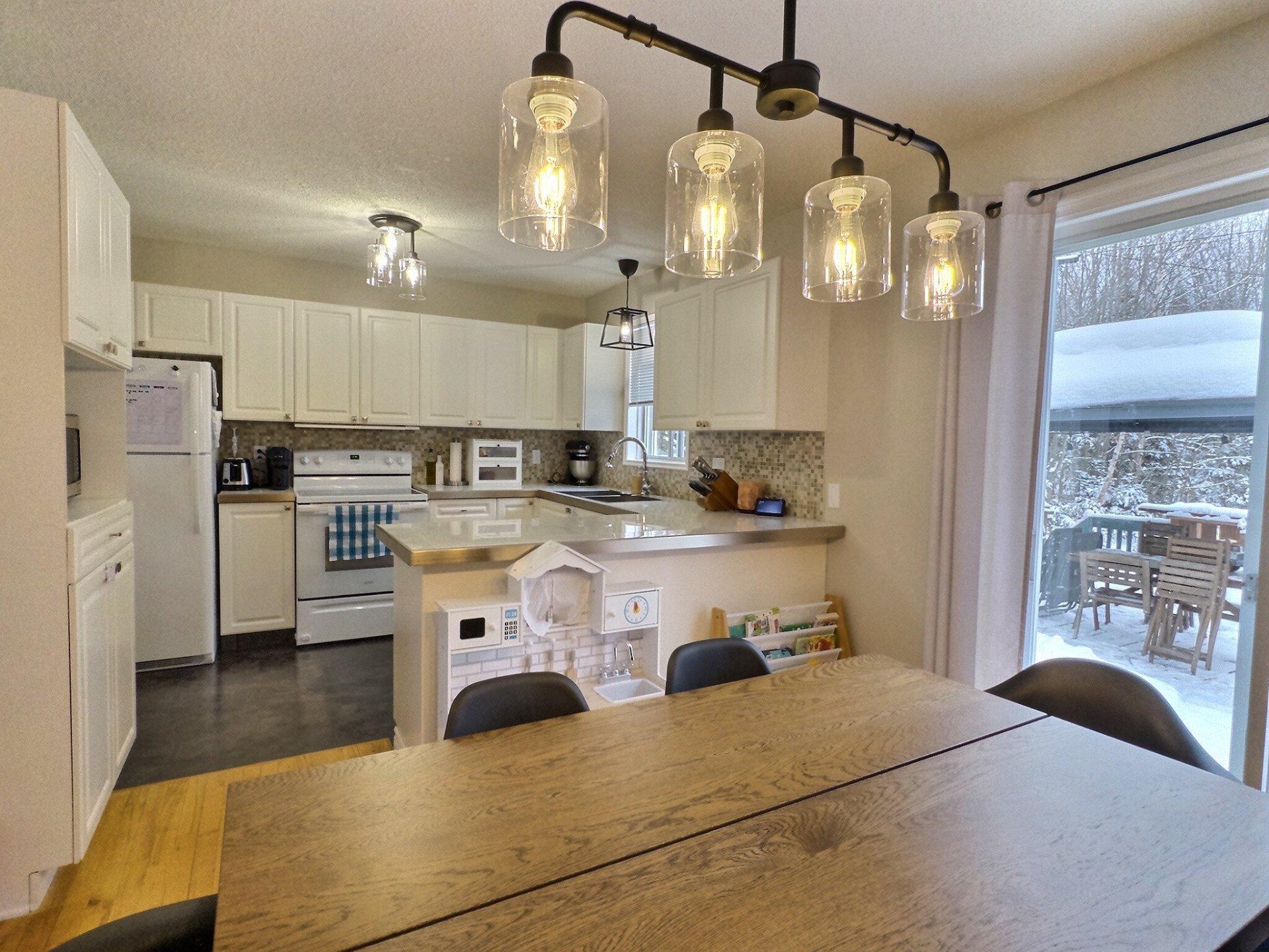 









213


Rue de la Faille

,
Témiscaming,




QC
J0Z3R0

