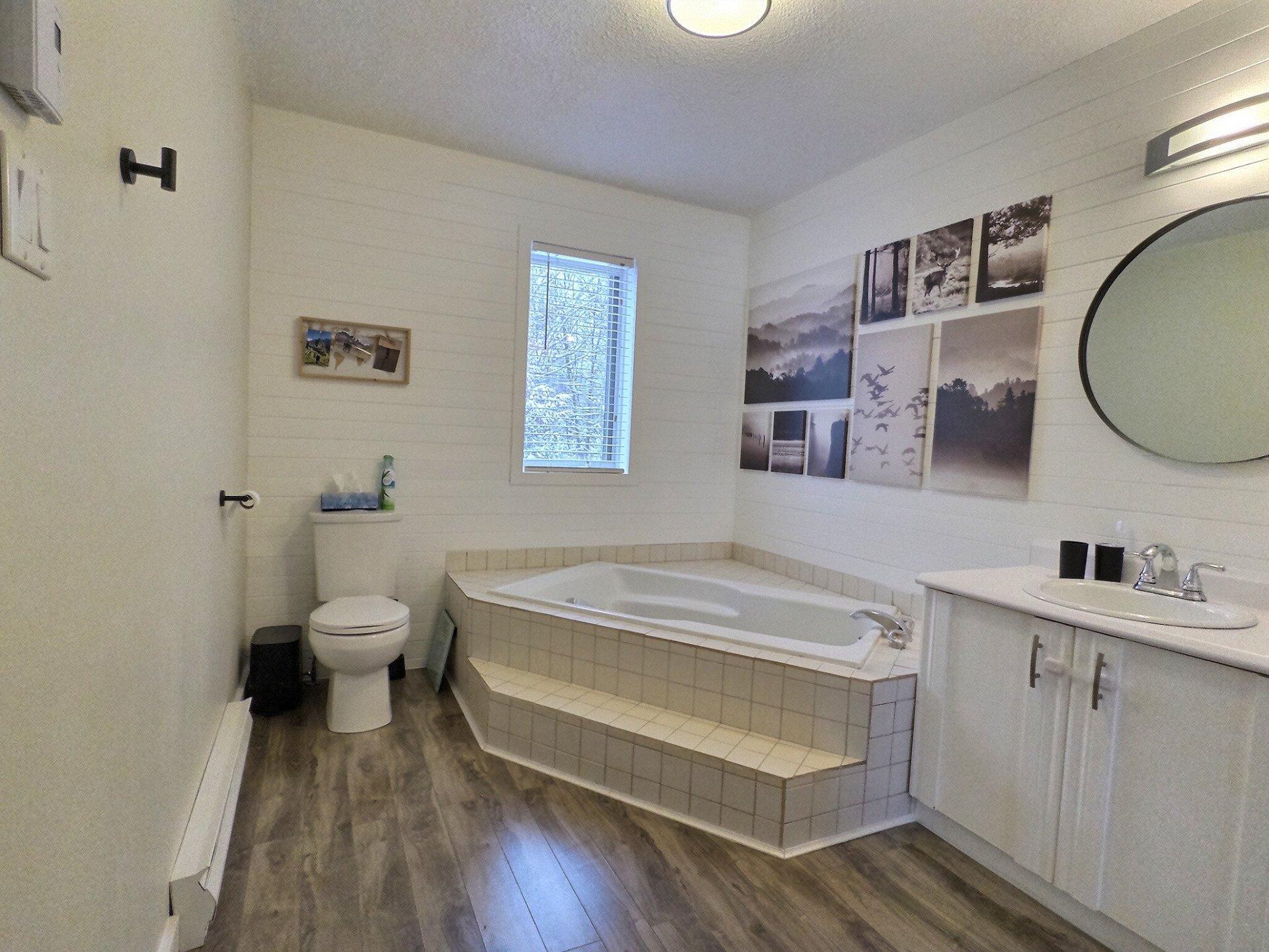 









213


Rue de la Faille

,
Témiscaming,




QC
J0Z3R0

