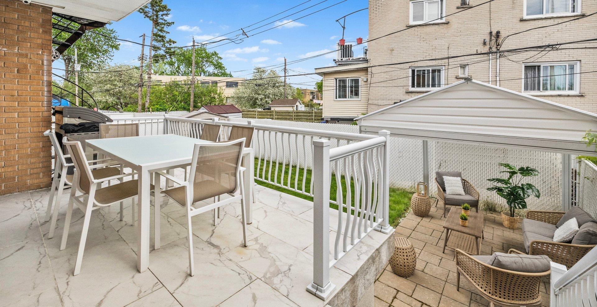 









3110

 - 3112


Rue Noorduyn

,
Montréal (Saint-Laurent),




QC
H4R1A2

