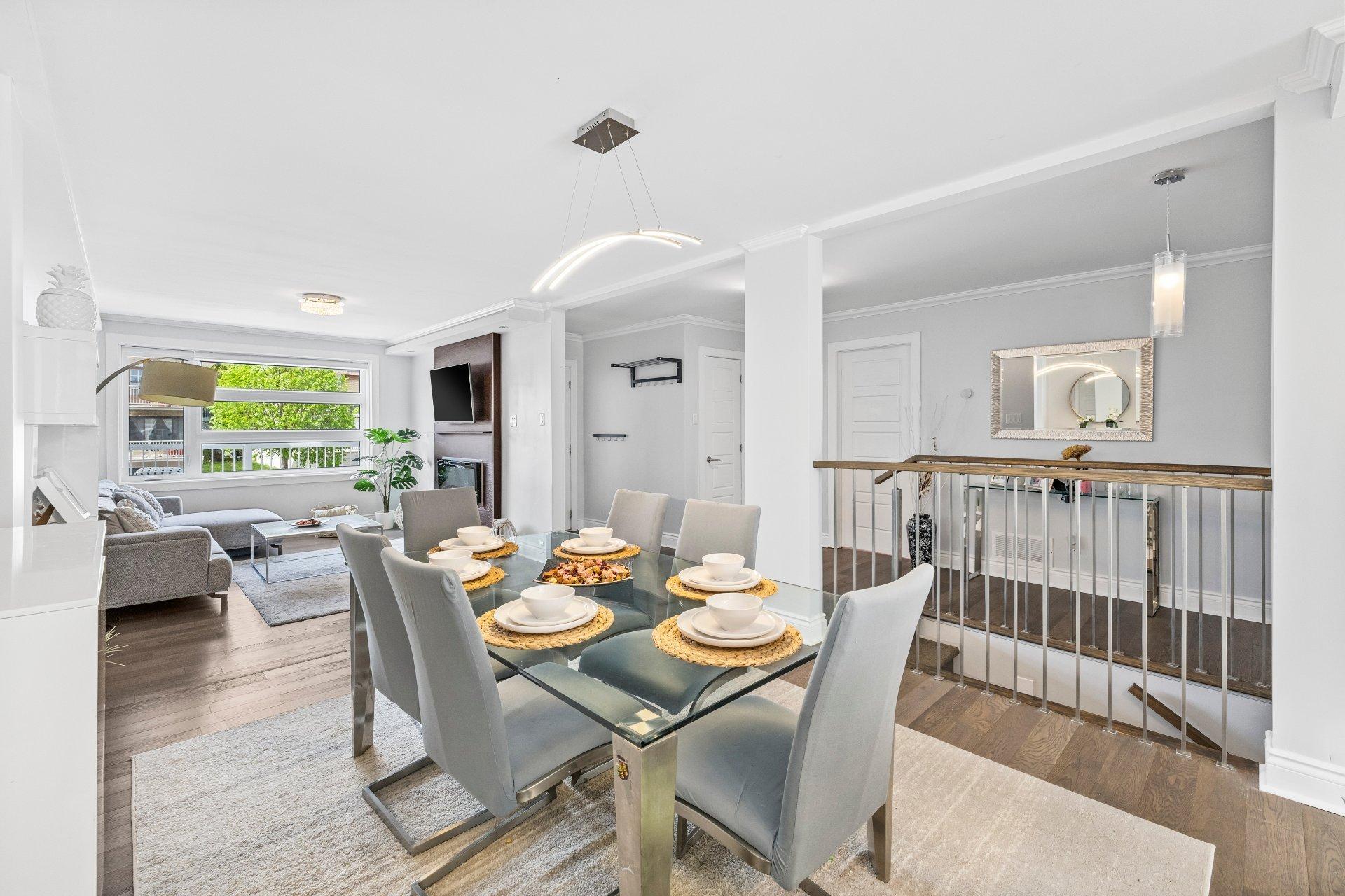 









3110

 - 3112


Rue Noorduyn

,
Montréal (Saint-Laurent),




QC
H4R1A2

