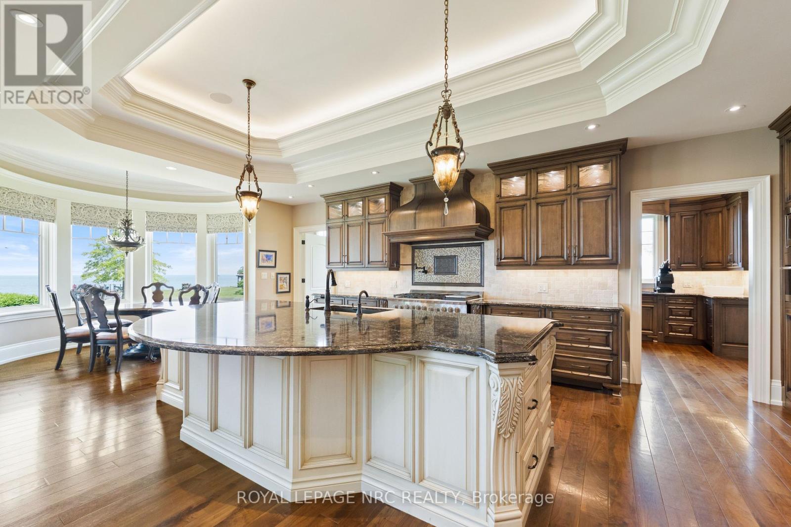 












1234 LAKESHORE ROAD

,
Niagara-on-the-Lake (Lakeshore),







Ontario
L0S1J0

