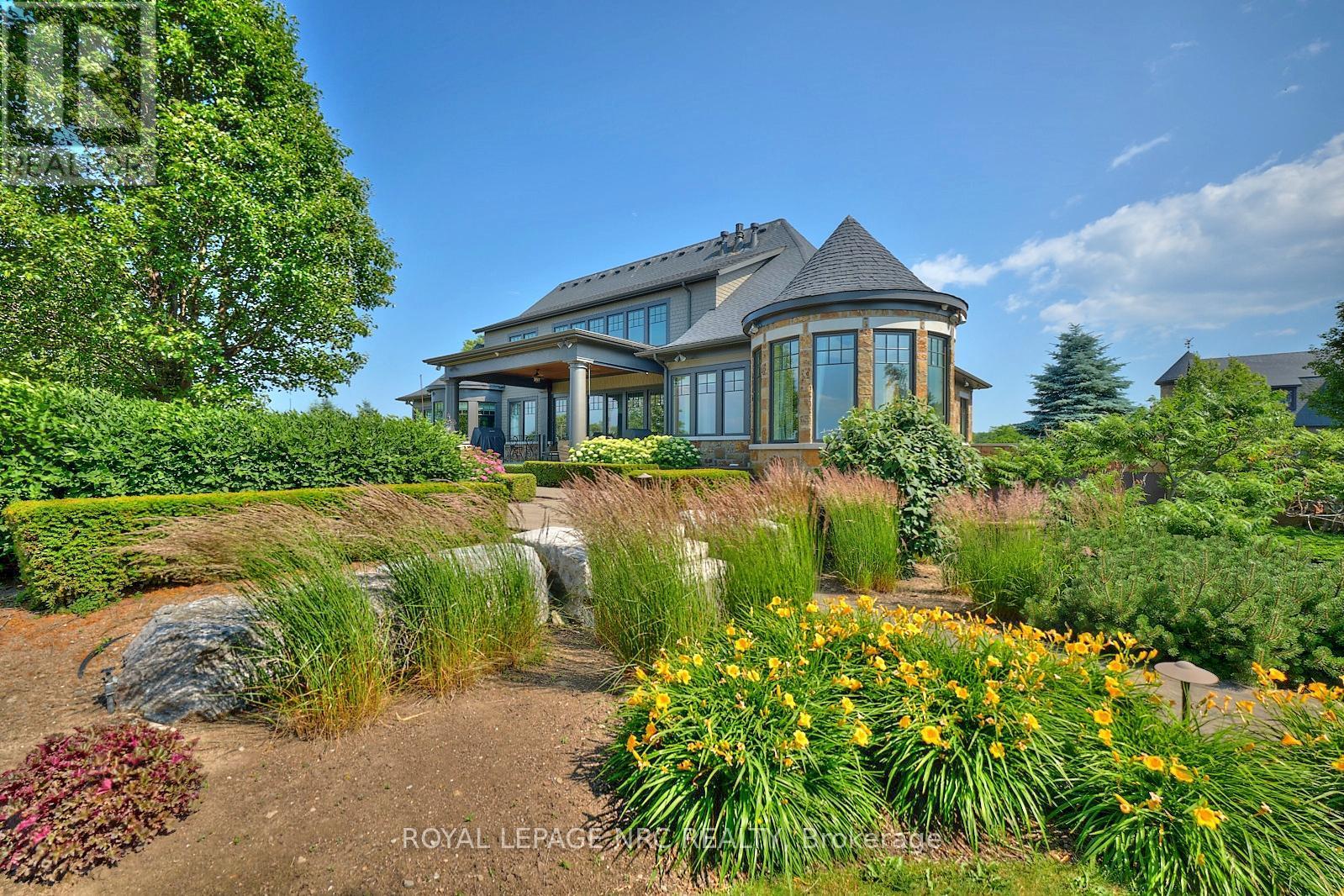 












1234 LAKESHORE ROAD

,
Niagara-on-the-Lake (Lakeshore),







Ontario
L0S1J0

