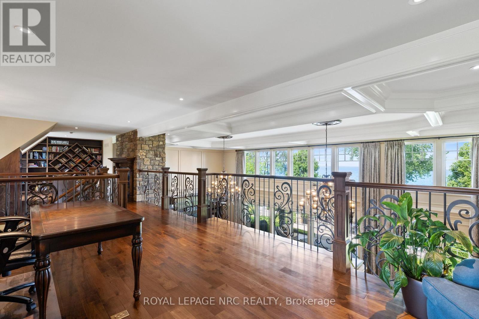 












1234 LAKESHORE ROAD

,
Niagara-on-the-Lake (Lakeshore),







Ontario
L0S1J0

