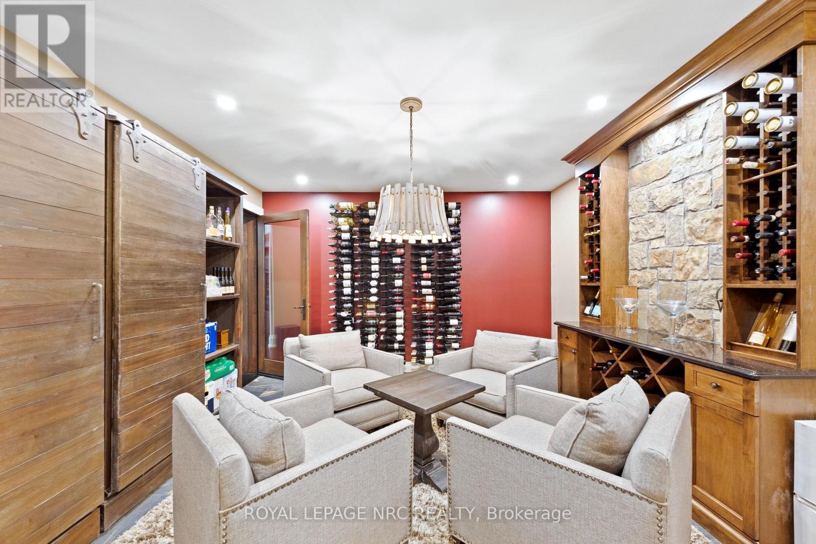 












1234 LAKESHORE ROAD

,
Niagara-on-the-Lake (Lakeshore),







Ontario
L0S1J0

