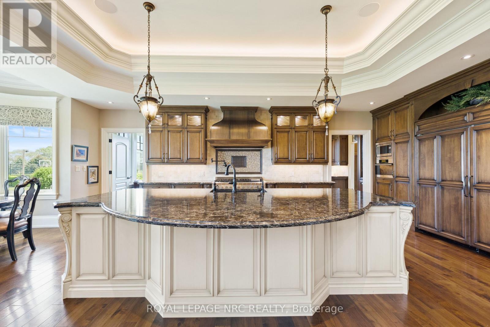 












1234 LAKESHORE ROAD

,
Niagara-on-the-Lake (Lakeshore),







Ontario
L0S1J0

