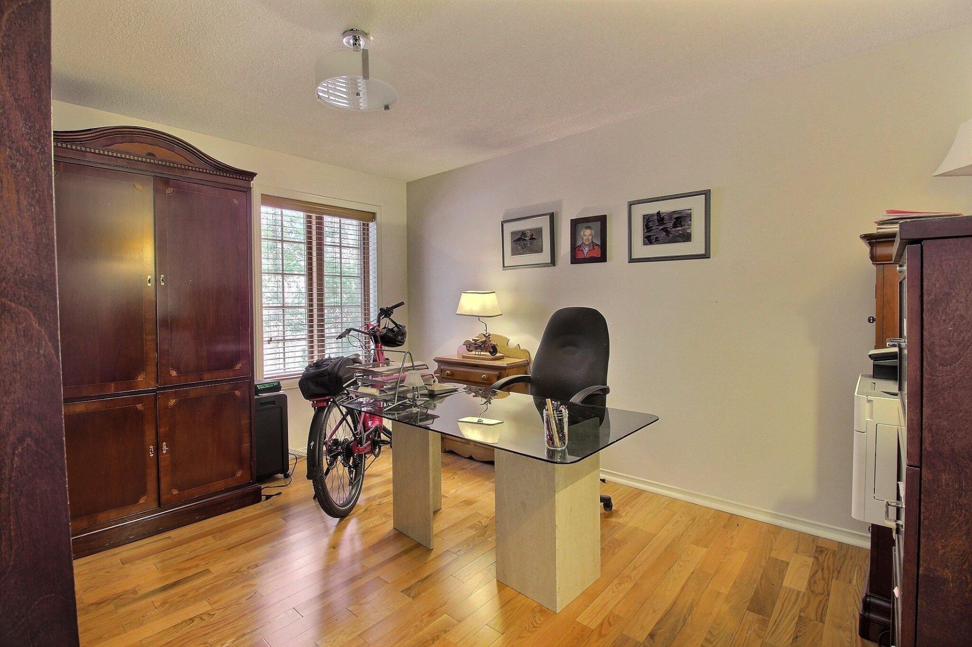 









1759


Ch. Fortin

,
Magog,




QC
J1X0M6

