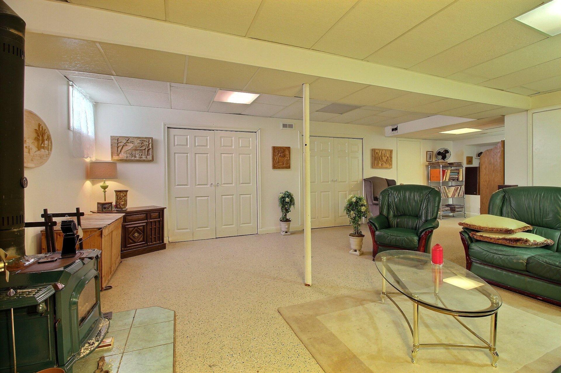 









1759


Ch. Fortin

,
Magog,




QC
J1X0M6

