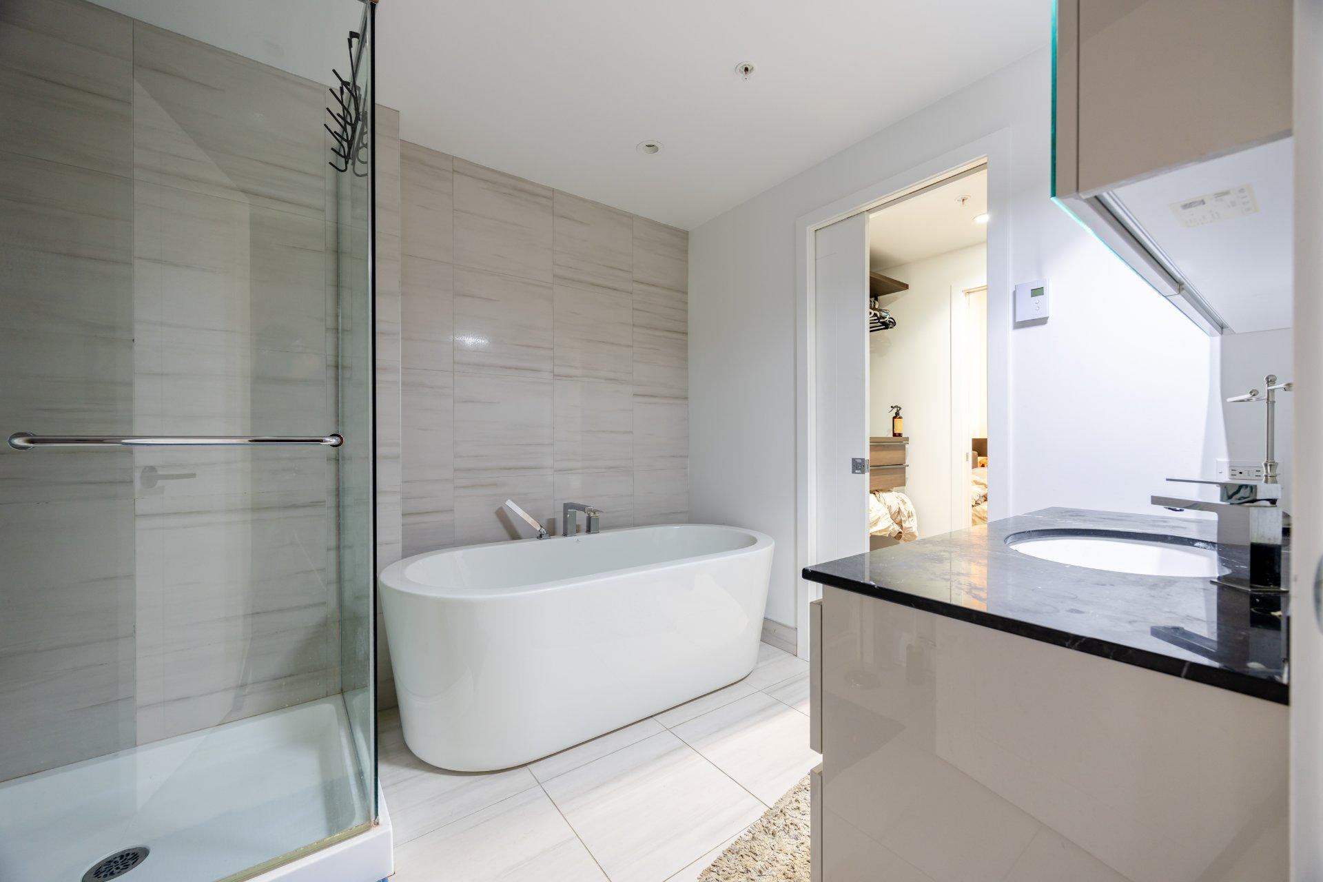 









1310


Boul. René-Lévesque O.

, 603,
Montréal (Ville-Marie),




QC
H3G0B7

