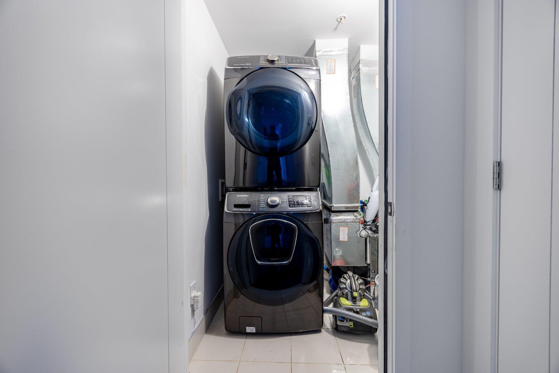 









1310


Boul. René-Lévesque O.

, 603,
Montréal (Ville-Marie),




QC
H3G0B7

