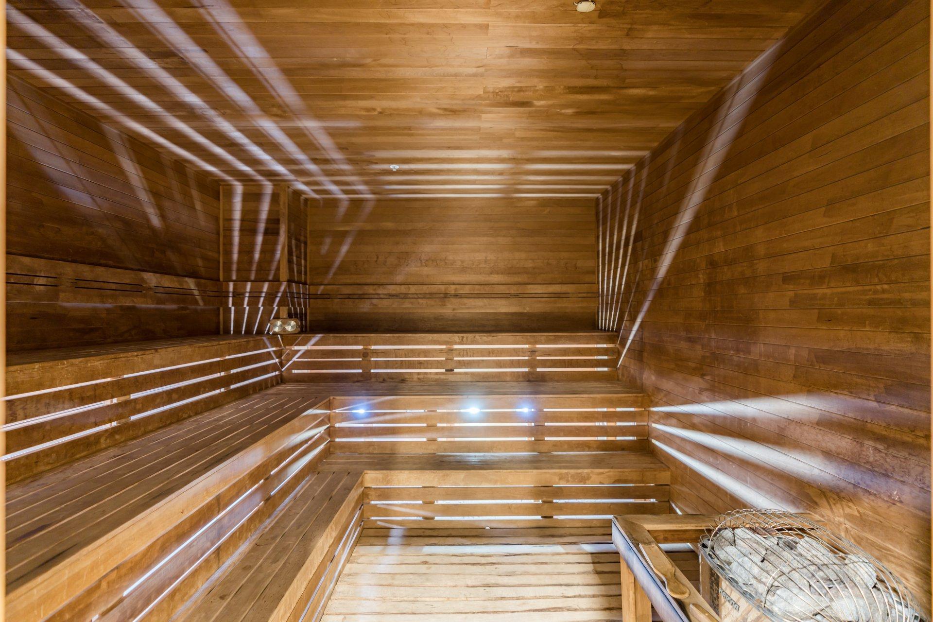 









1310


Boul. René-Lévesque O.

, 603,
Montréal (Ville-Marie),




QC
H3G0B7

