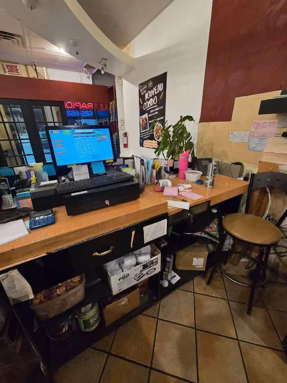 









11779


Boul. de Pierrefonds

, 8,
Montréal (Pierrefonds-Roxboro),




QC
H9A1A1

