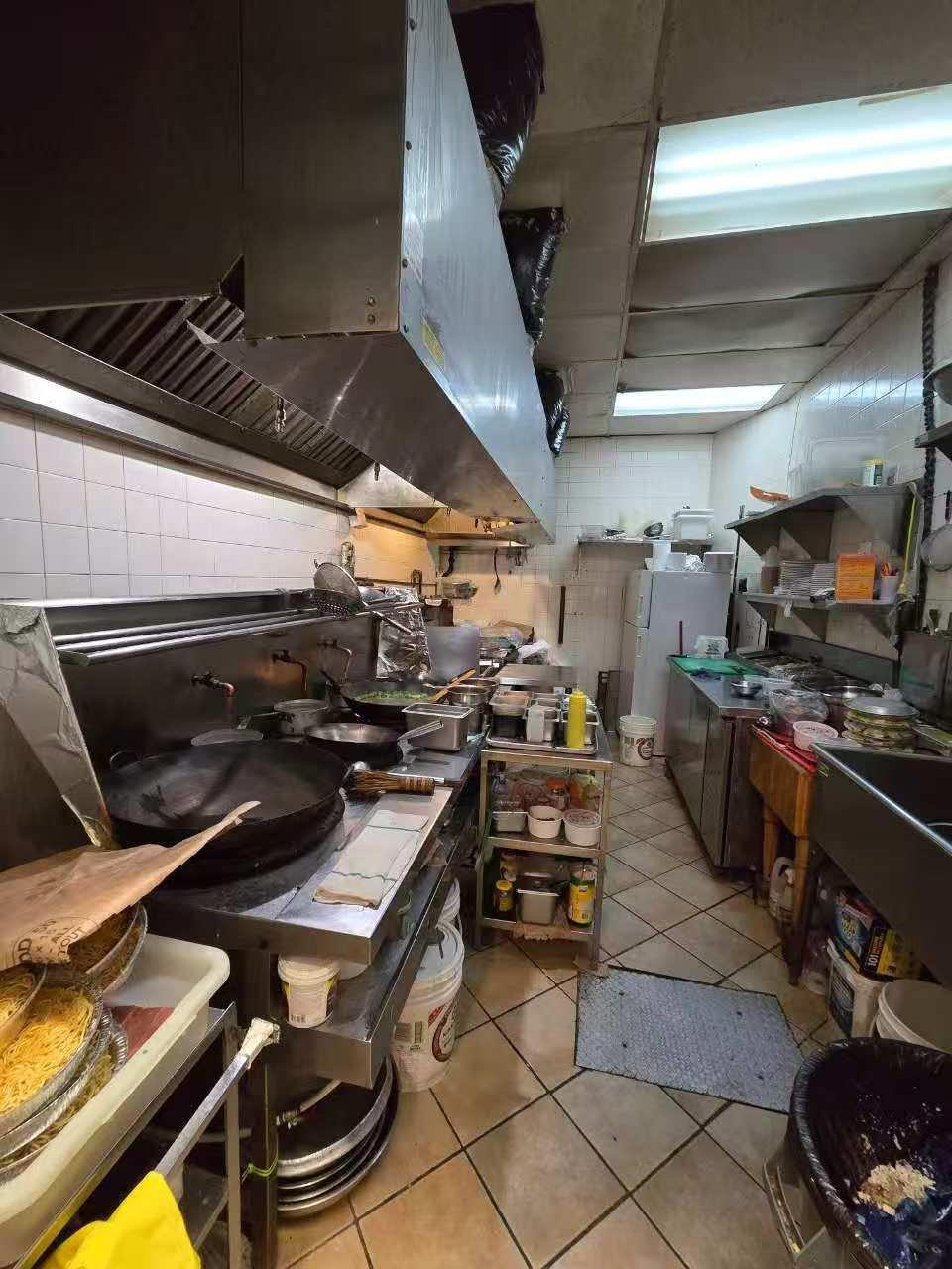 









11779


Boul. de Pierrefonds

, 8,
Montréal (Pierrefonds-Roxboro),




QC
H9A1A1

