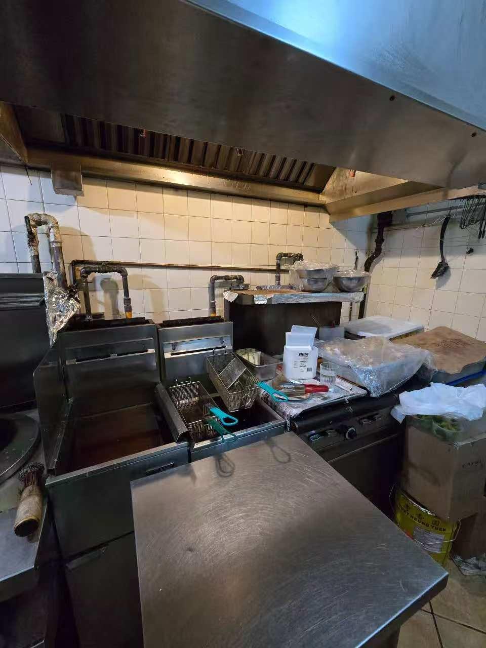 









11779


Boul. de Pierrefonds

, 8,
Montréal (Pierrefonds-Roxboro),




QC
H9A1A1

