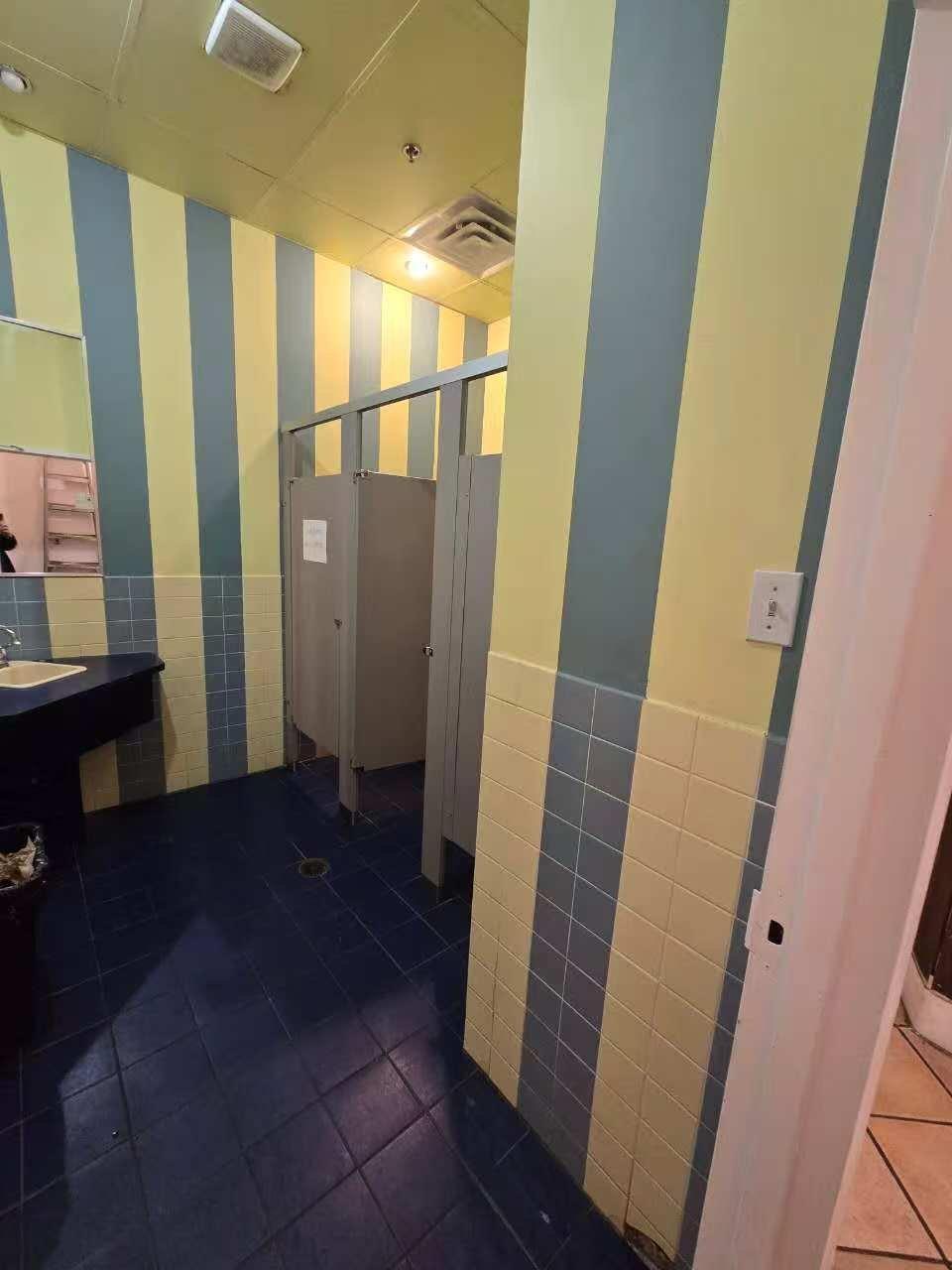 









11779


Boul. de Pierrefonds

, 8,
Montréal (Pierrefonds-Roxboro),




QC
H9A1A1

