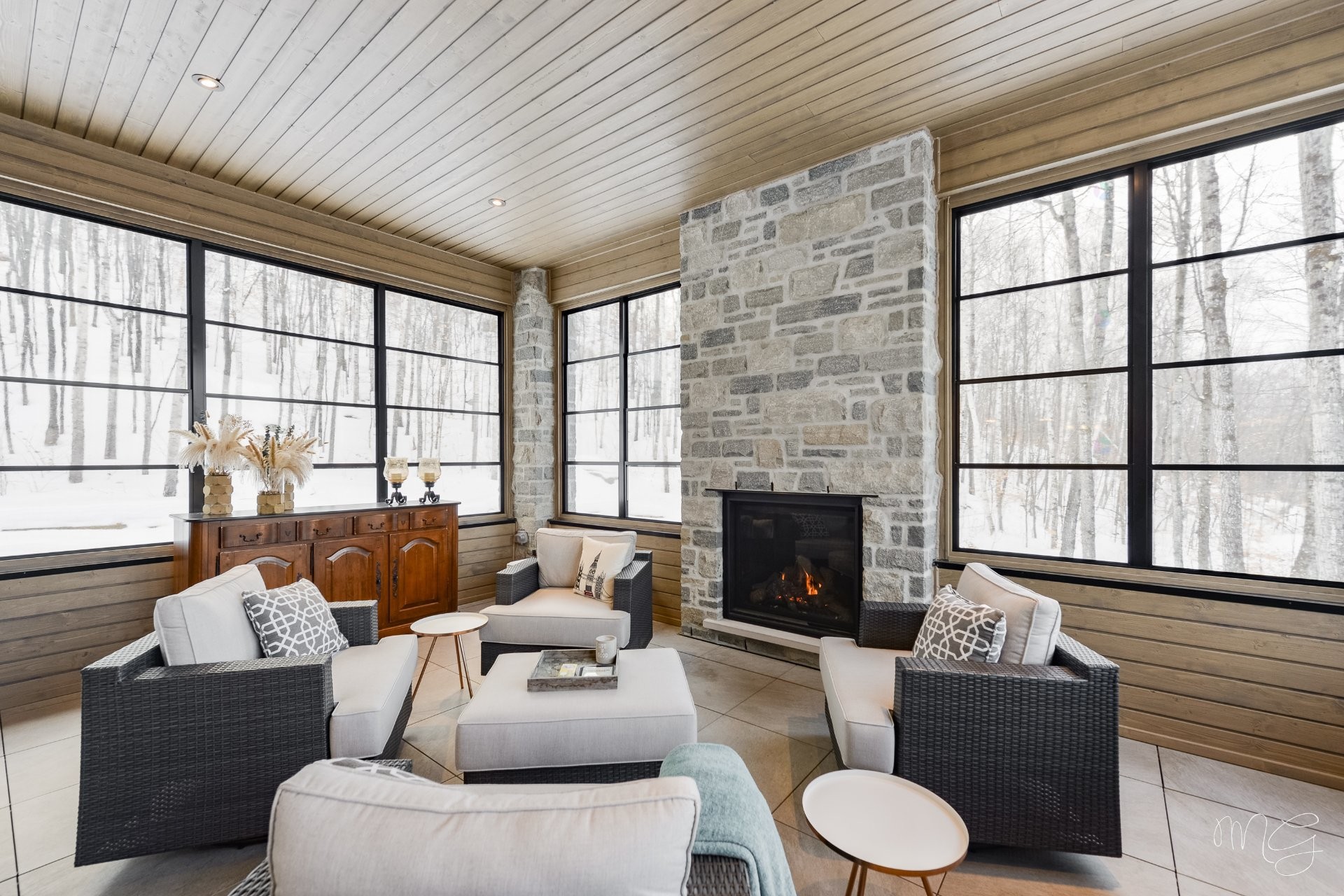 









650


Rue de Belle-Plagne

,
Saint-Sauveur,




QC
J0R1R7

