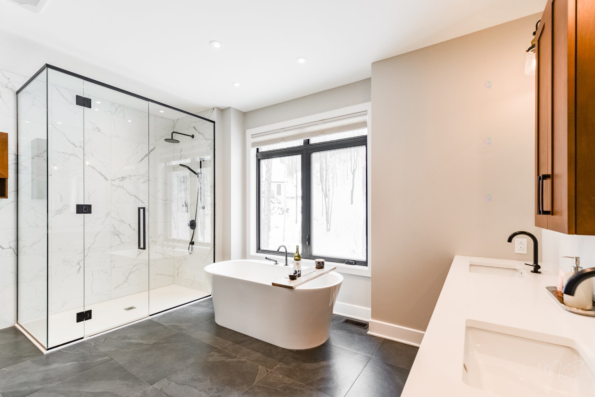 









650


Rue de Belle-Plagne

,
Saint-Sauveur,




QC
J0R1R7

