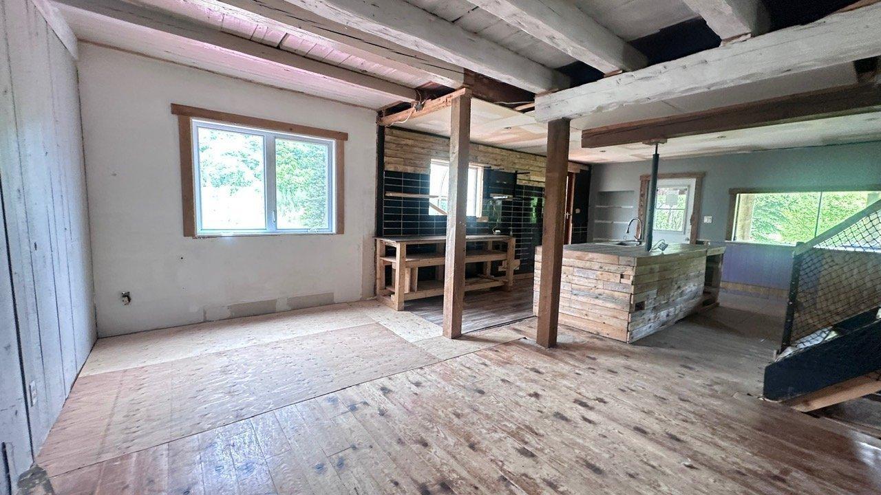 









2076

 - 2080


Mtée Sauvage

,
Saint-Adolphe-d'Howard,




QC
J0T2B0

