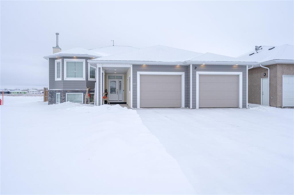 












65 Edgewood Street

,
Steinbach,




Manitoba
R5G0Y6

