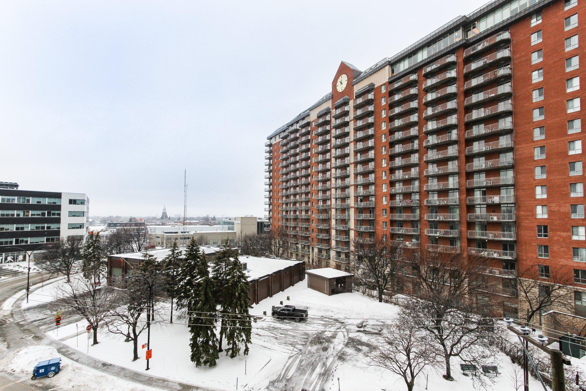 









5445


Rue de Meudon

, 609,
Montréal (Saint-Léonard),




QC
H1S0B8

