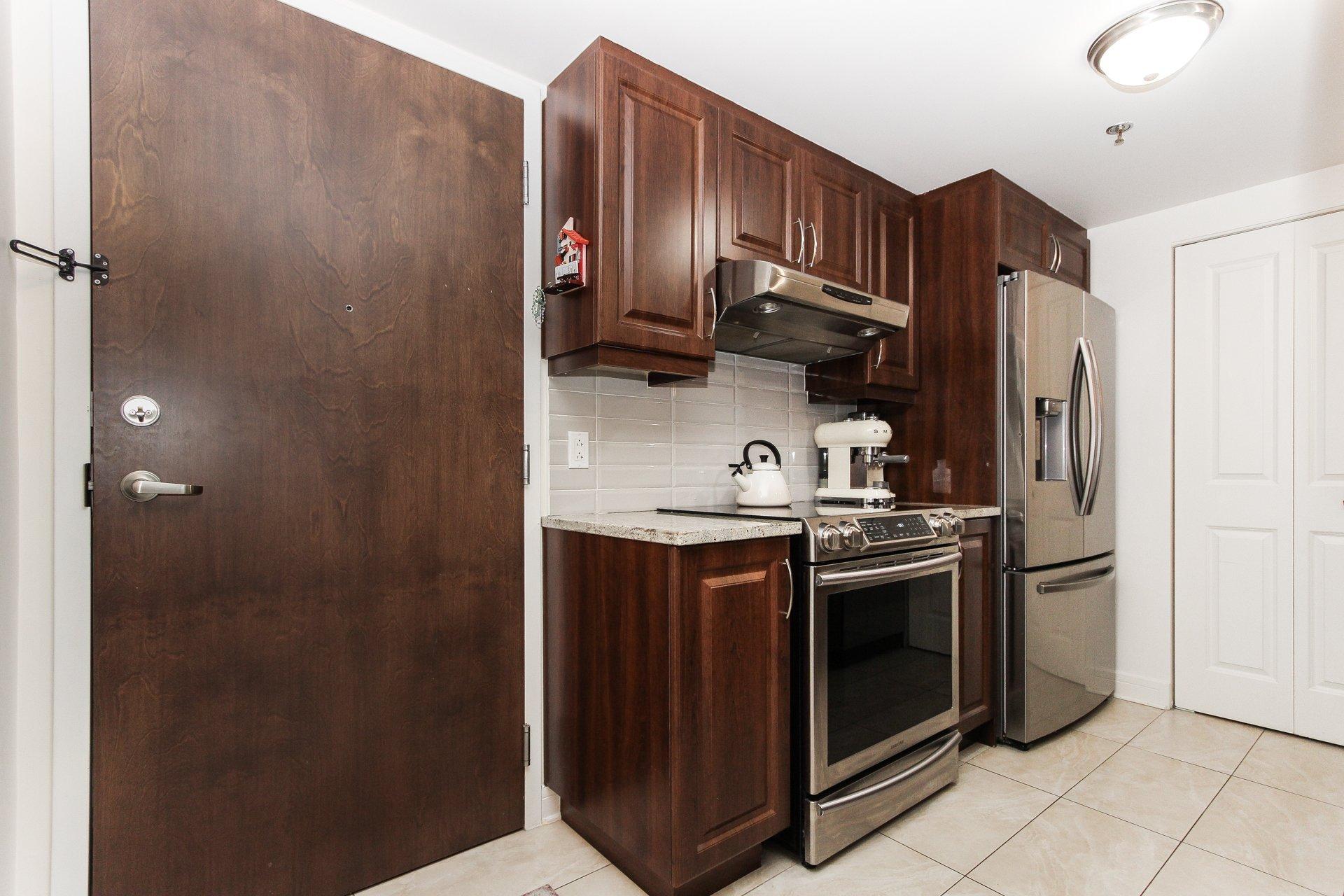 









5445


Rue de Meudon

, 609,
Montréal (Saint-Léonard),




QC
H1S0B8

