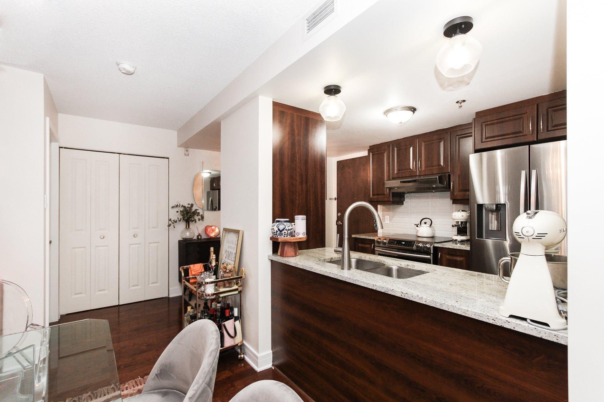 









5445


Rue de Meudon

, 609,
Montréal (Saint-Léonard),




QC
H1S0B8

