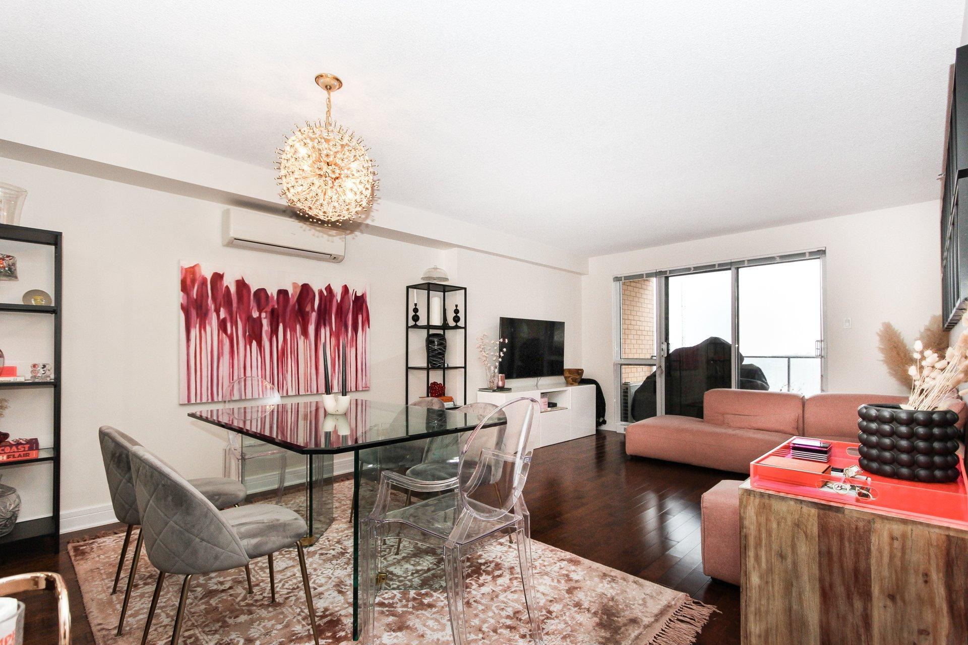 









5445


Rue de Meudon

, 609,
Montréal (Saint-Léonard),




QC
H1S0B8

