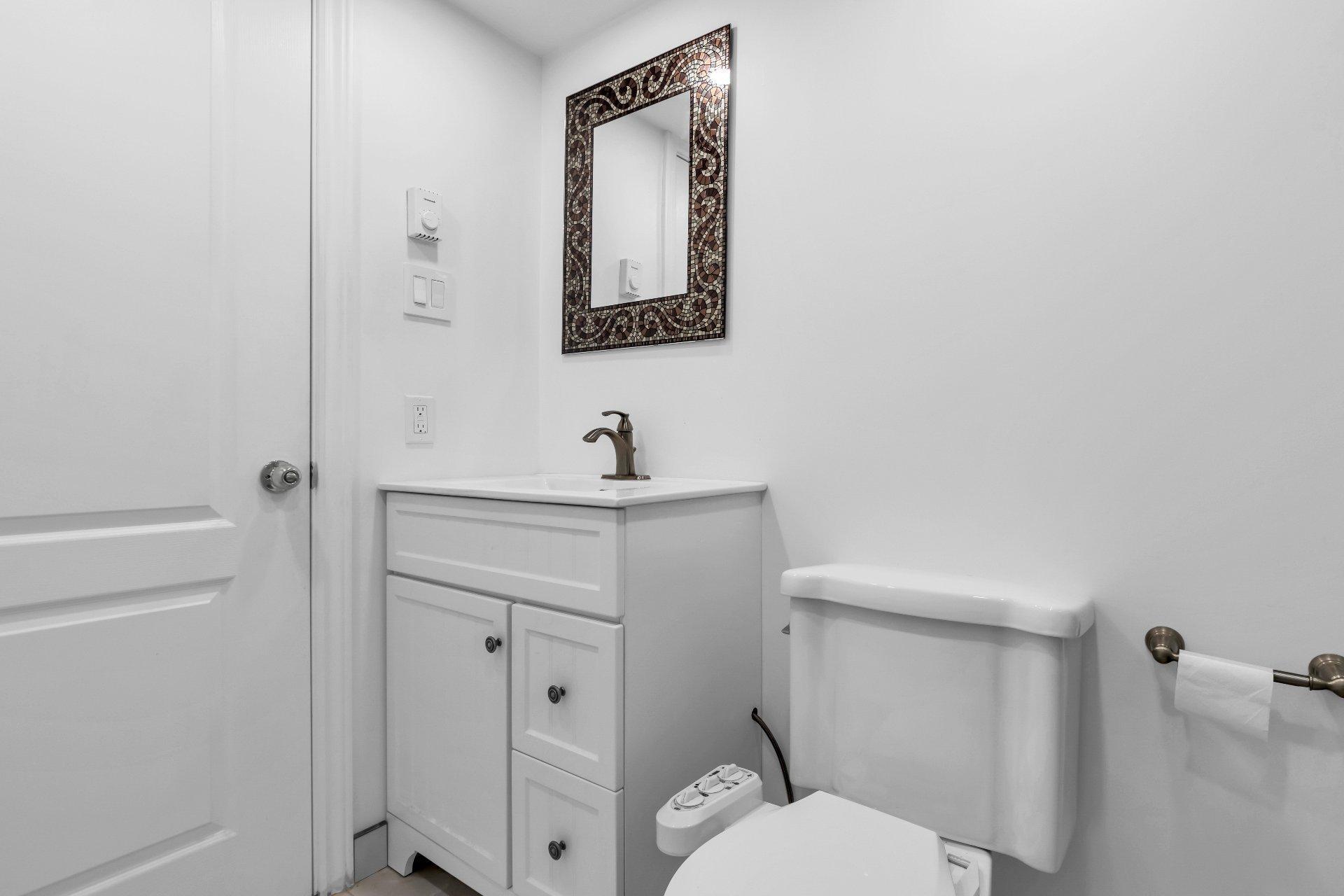 









4946


Rue Évariste-Chaurette

,
Montréal (Pierrefonds-Roxboro),




QC
H9J4E1

