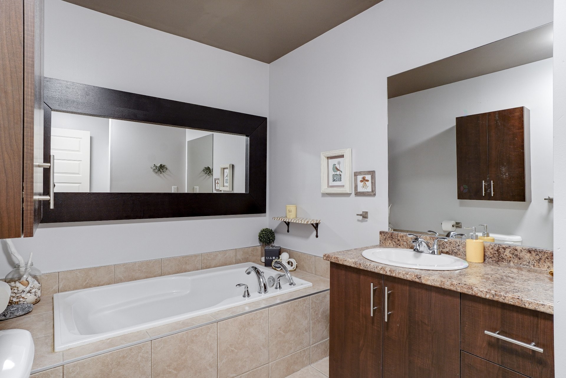 









1416


Rue des Outaouais

, C,
Repentigny (Repentigny),




QC
J5Y0J1

