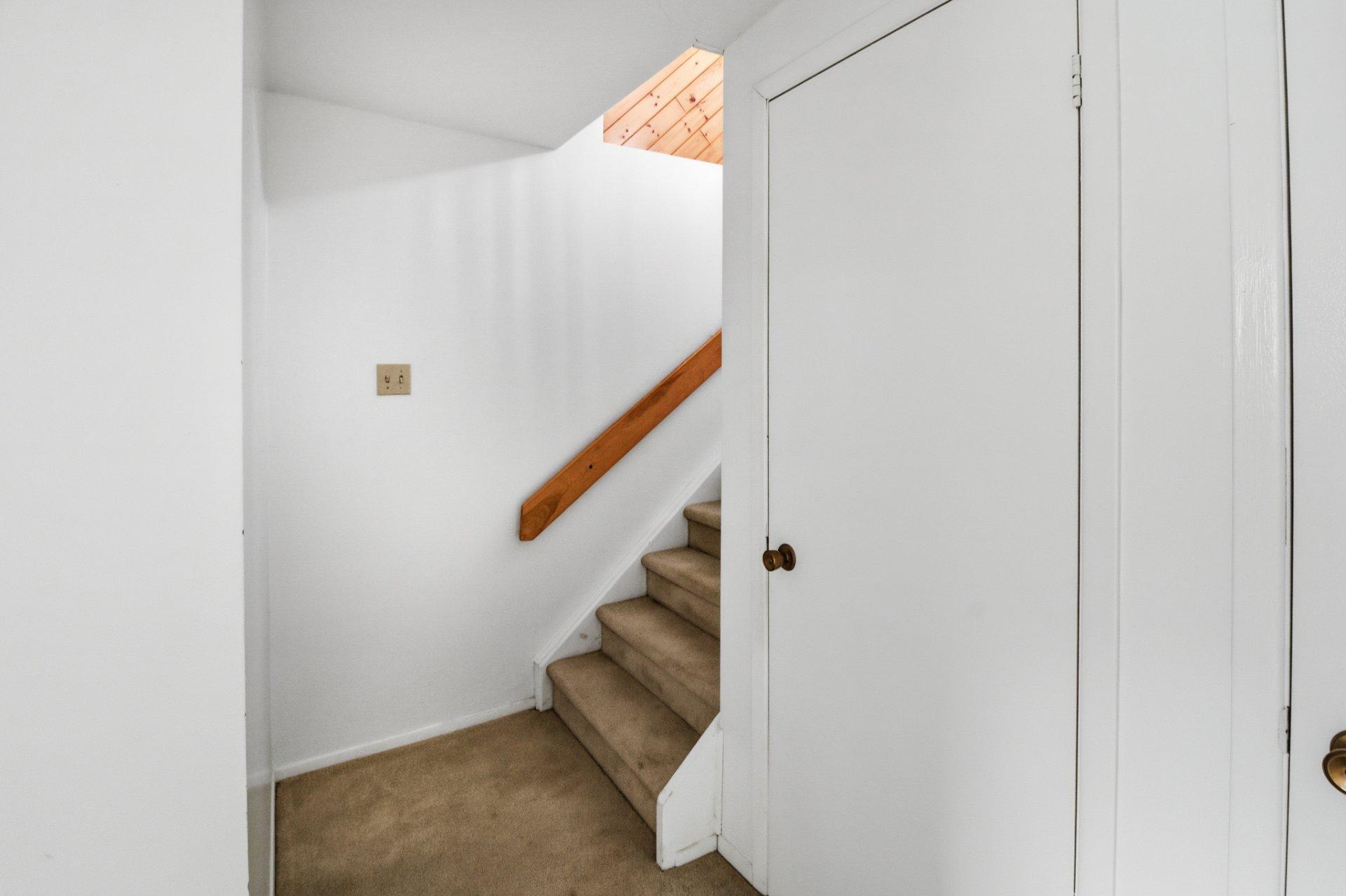 









219


Rue des Chasseurs

,
Gatineau (Aylmer),




QC
J9J2J1

