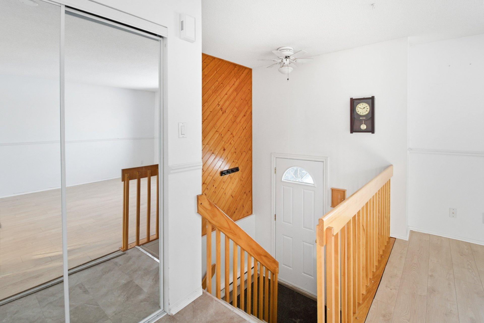 









219


Rue des Chasseurs

,
Gatineau (Aylmer),




QC
J9J2J1

