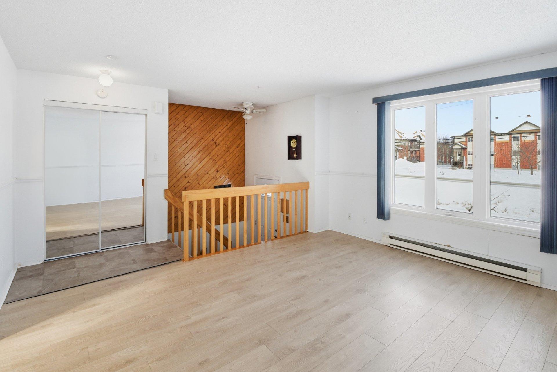 









219


Rue des Chasseurs

,
Gatineau (Aylmer),




QC
J9J2J1

