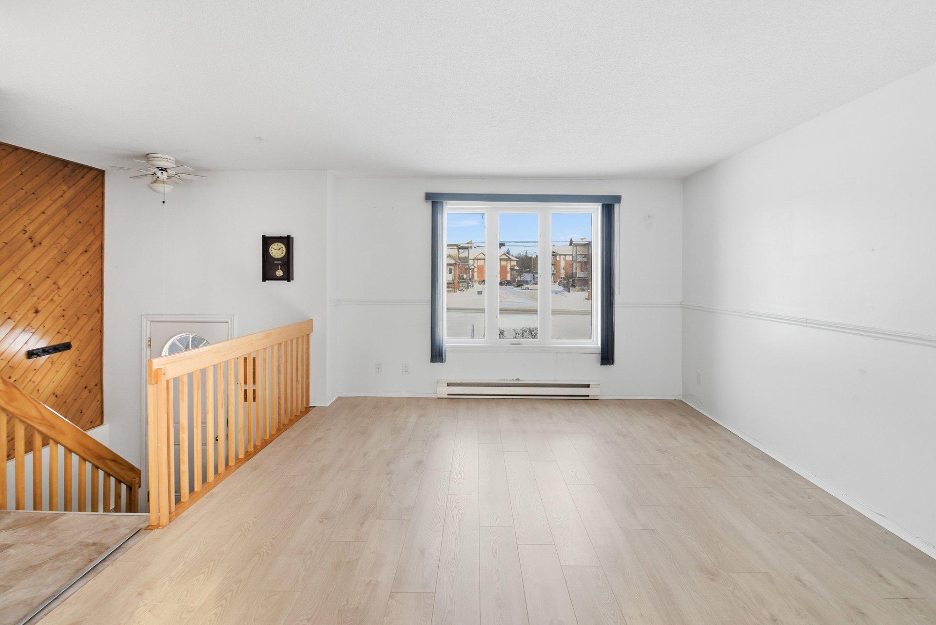 









219


Rue des Chasseurs

,
Gatineau (Aylmer),




QC
J9J2J1

