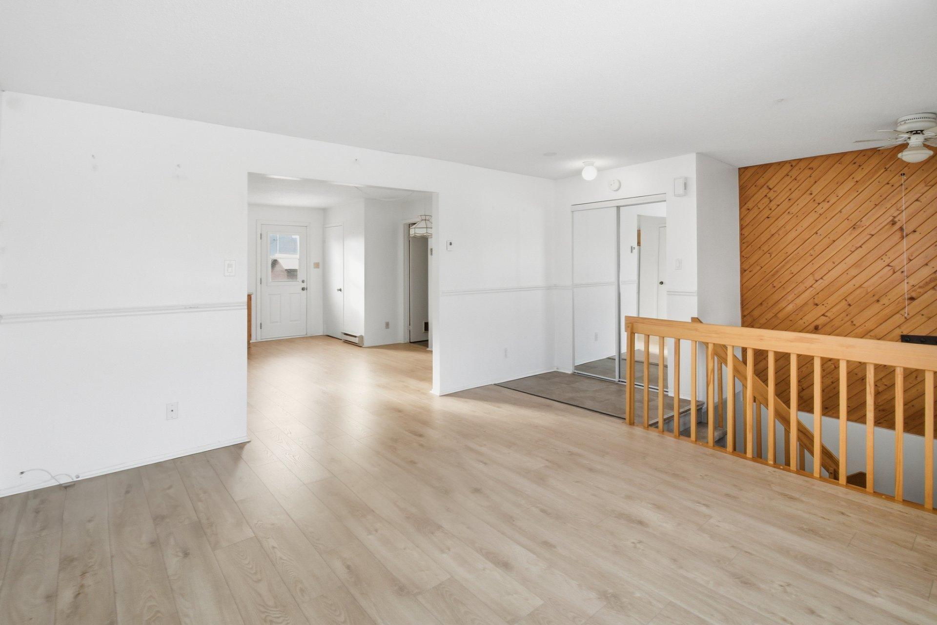 









219


Rue des Chasseurs

,
Gatineau (Aylmer),




QC
J9J2J1

