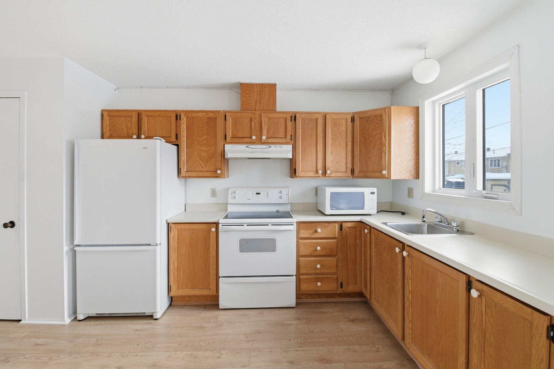 









219


Rue des Chasseurs

,
Gatineau (Aylmer),




QC
J9J2J1

