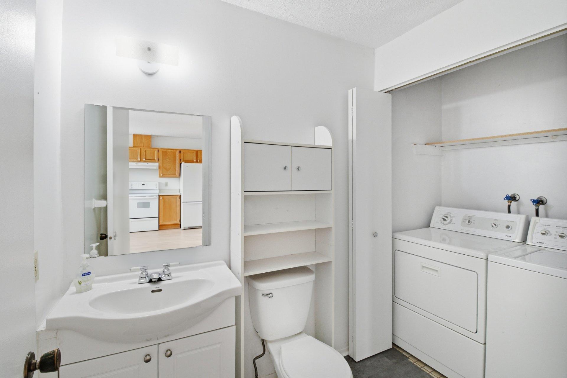 









219


Rue des Chasseurs

,
Gatineau (Aylmer),




QC
J9J2J1

