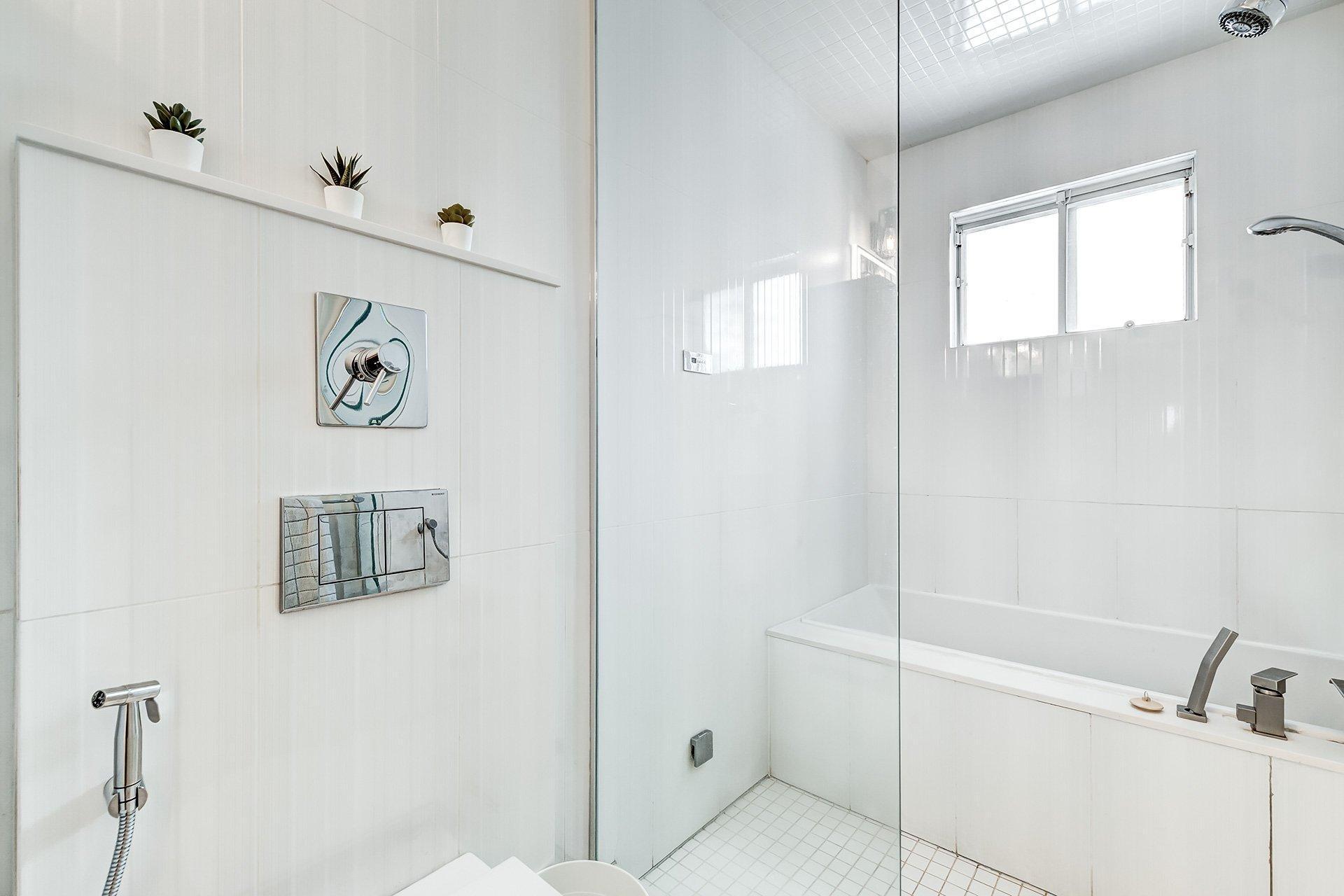 









90


Rue Audubon

,
Dollard-des-Ormeaux,




QC
H9B3E9

