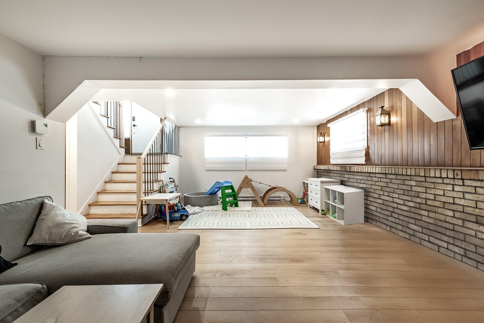 









90


Rue Audubon

,
Dollard-des-Ormeaux,




QC
H9B3E9

