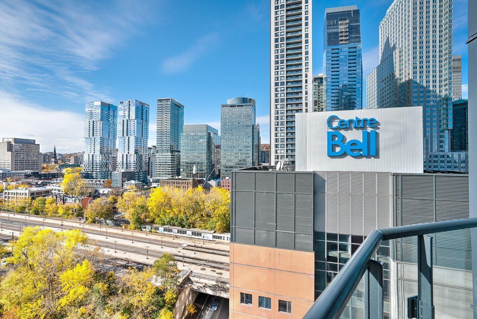 









1288


Rue St-Antoine O.

, 713,
Montréal (Ville-Marie),




QC
H3C0X6

