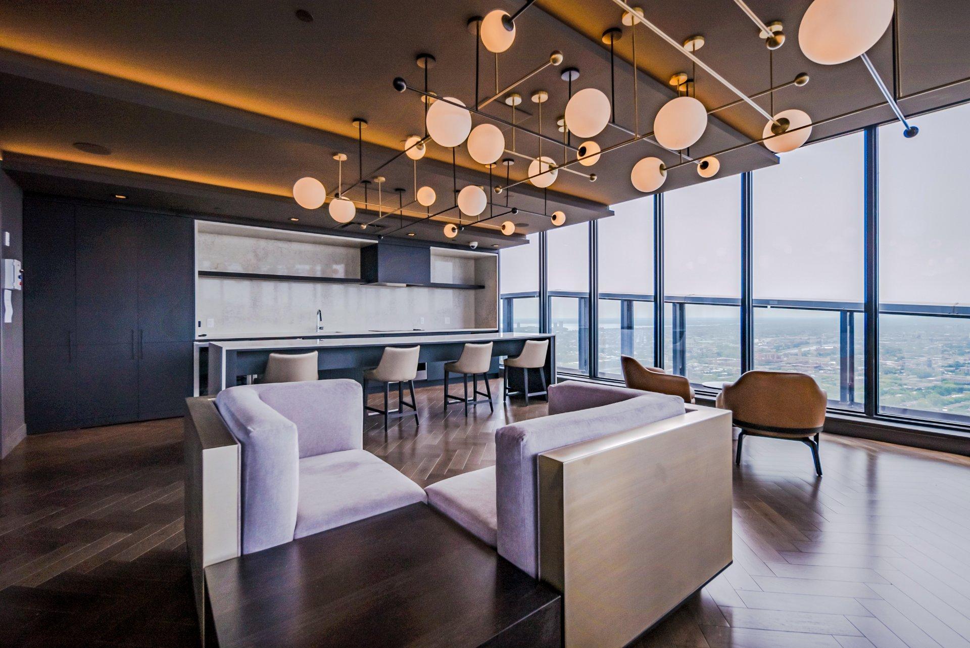 









1288


Rue St-Antoine O.

, 713,
Montréal (Ville-Marie),




QC
H3C0X6

