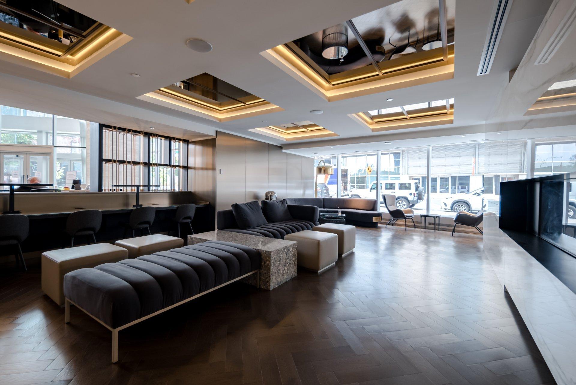 









1288


Rue St-Antoine O.

, 713,
Montréal (Ville-Marie),




QC
H3C0X6

