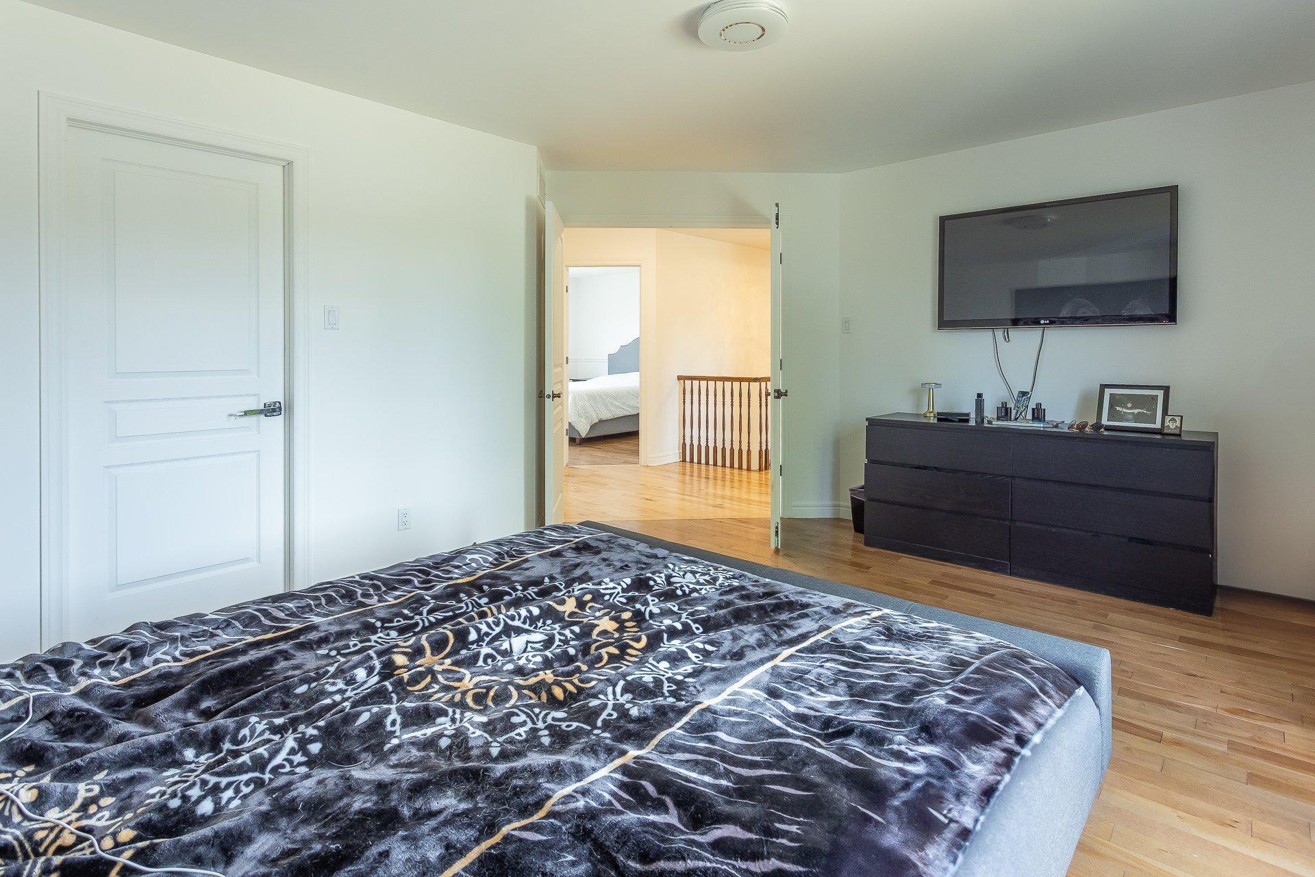 









111


Rue Jean-Paul-Lemieux

,
Notre-Dame-de-l'Île-Perrot,




QC
J7W1P4

