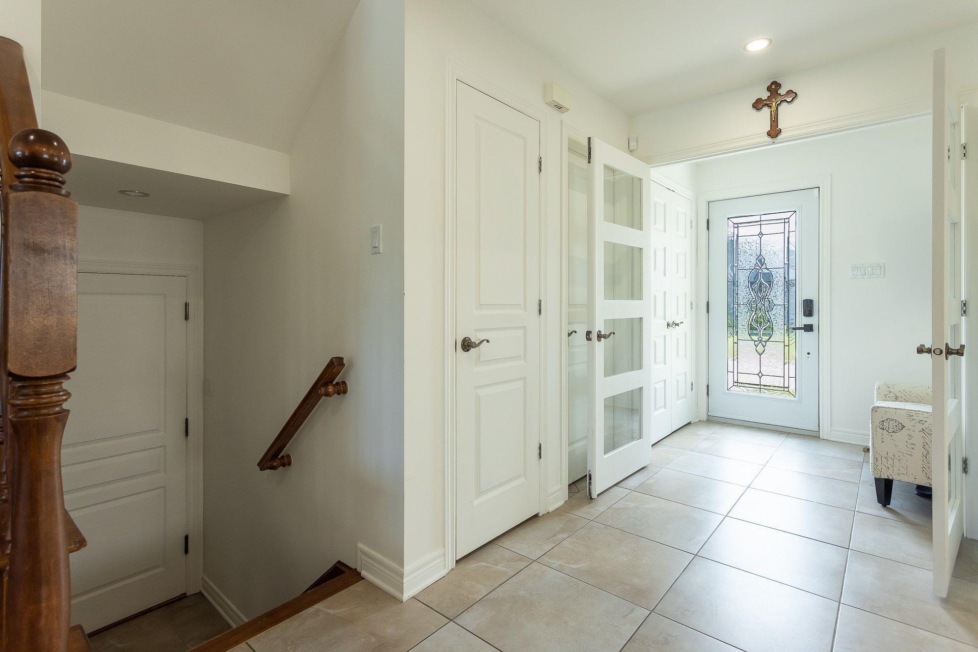 









111


Rue Jean-Paul-Lemieux

,
Notre-Dame-de-l'Île-Perrot,




QC
J7W1P4

