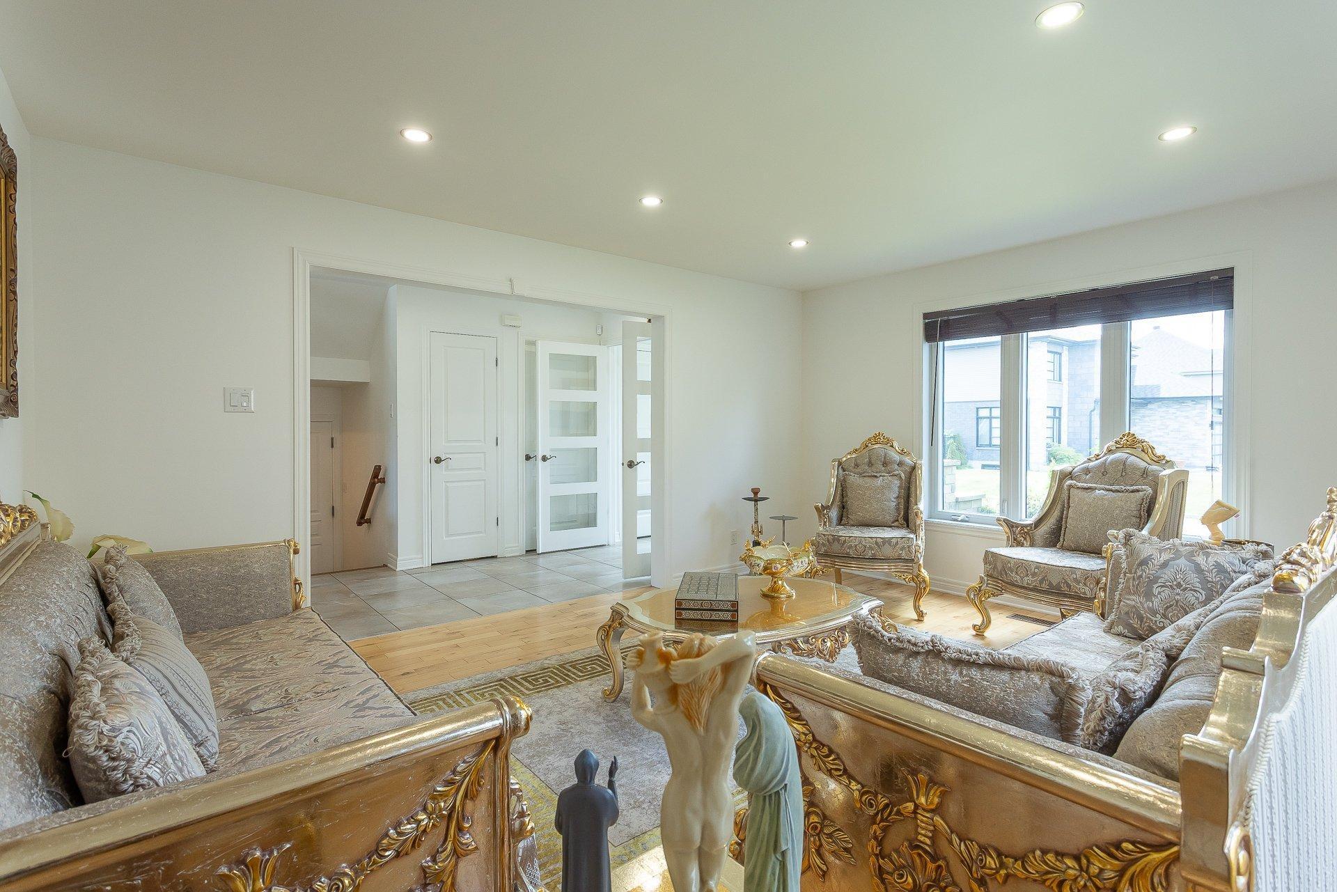 









111


Rue Jean-Paul-Lemieux

,
Notre-Dame-de-l'Île-Perrot,




QC
J7W1P4

