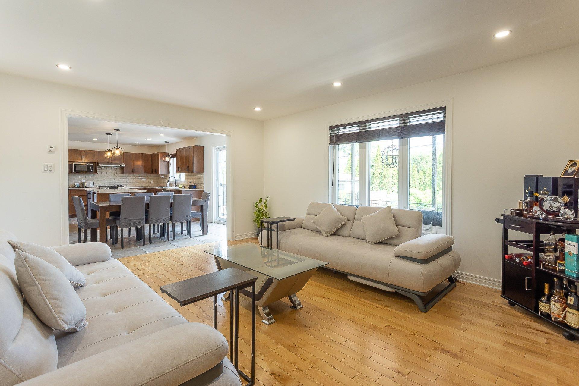 









111


Rue Jean-Paul-Lemieux

,
Notre-Dame-de-l'Île-Perrot,




QC
J7W1P4

