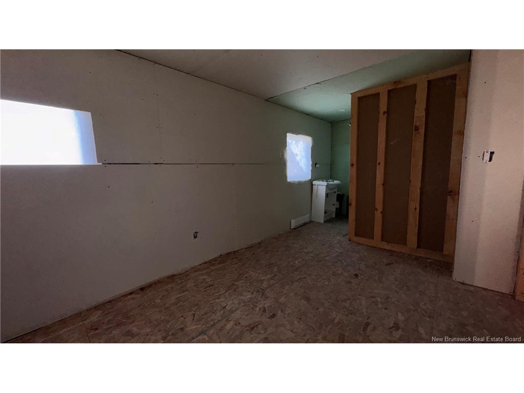 









4933


Route 117

,
Escuminac,




NB
E1A 1R4

