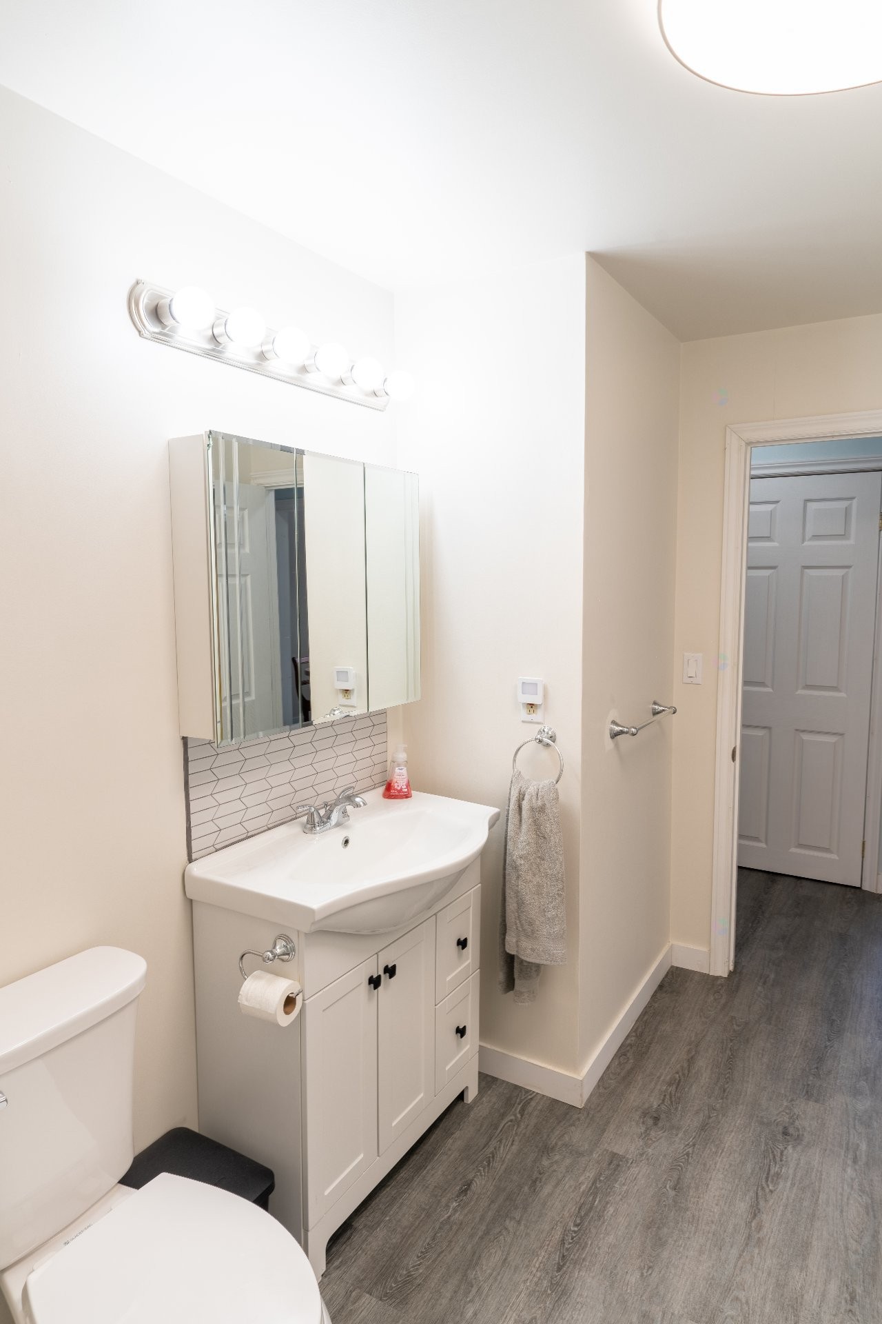 









16


Ch. Blue Jay

,
L'Isle-aux-Allumettes,




QC
J0X1M0

