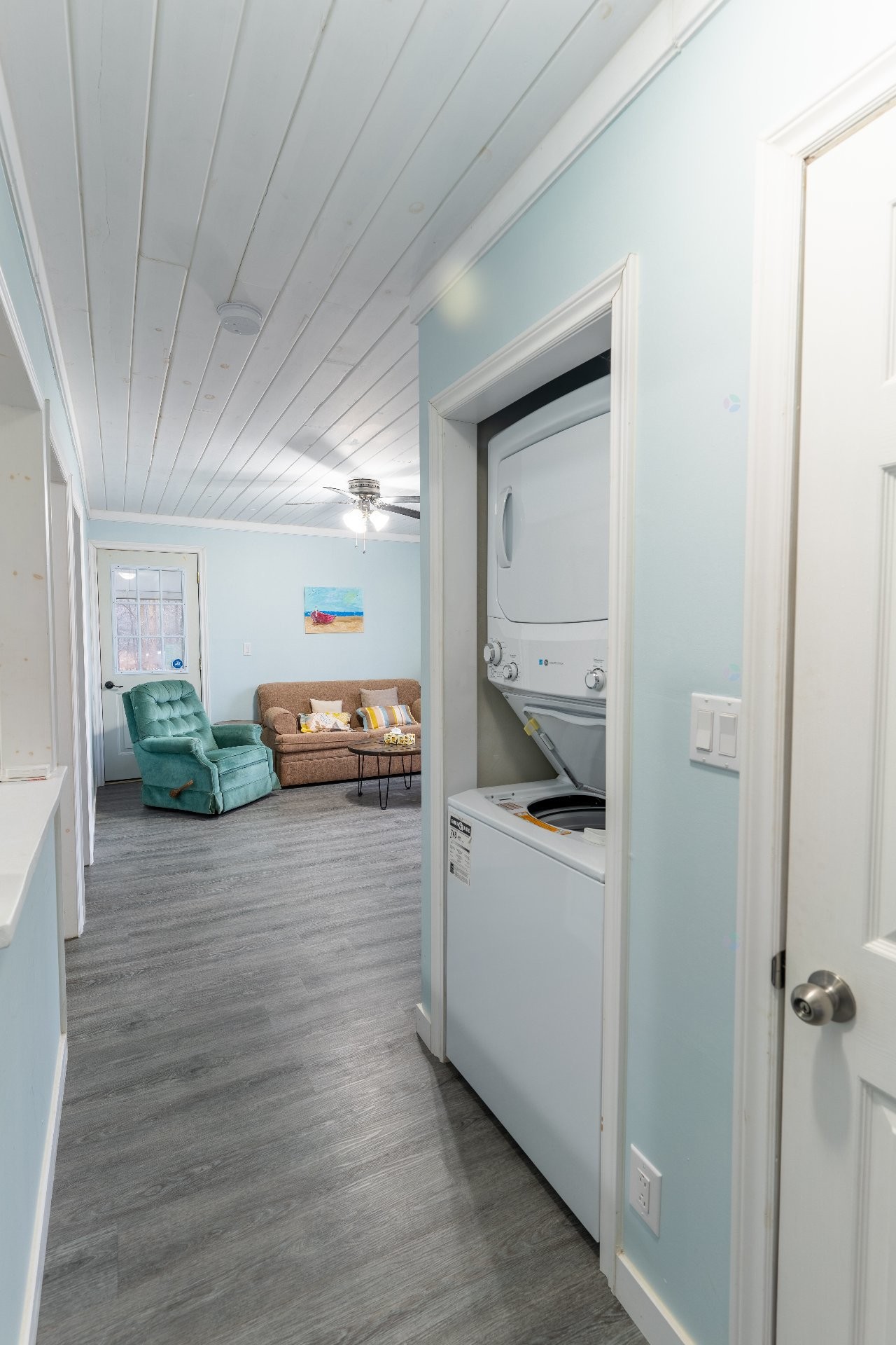 









16


Ch. Blue Jay

,
L'Isle-aux-Allumettes,




QC
J0X1M0

