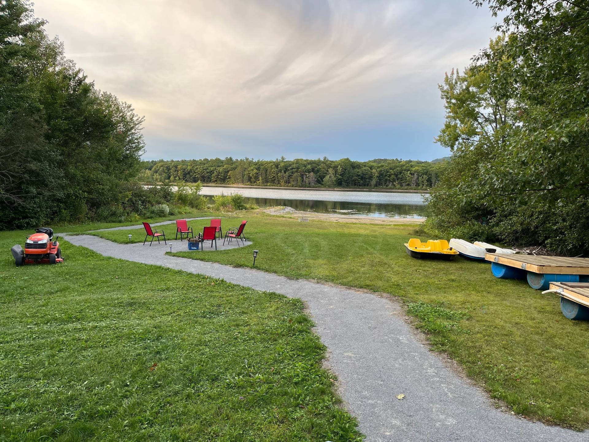 









16


Ch. Blue Jay

,
L'Isle-aux-Allumettes,




QC
J0X1M0


